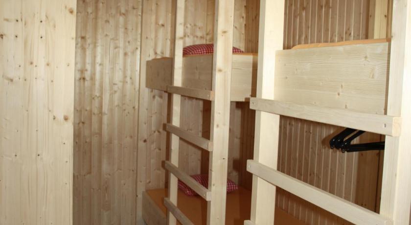 Sporti Grusch Hostel Pokój zdjęcie