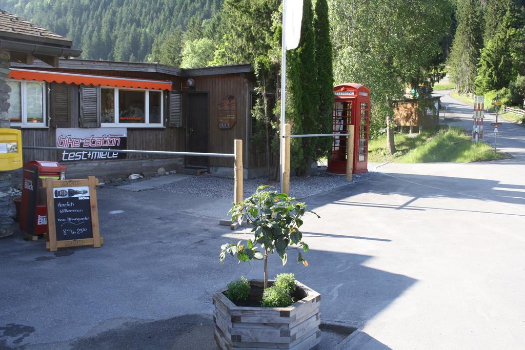 Sporti Grusch Hostel Zewnętrze zdjęcie