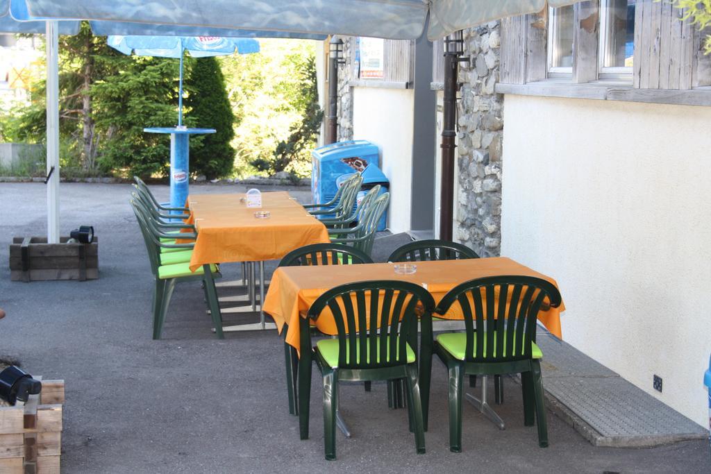 Sporti Grusch Hostel Zewnętrze zdjęcie