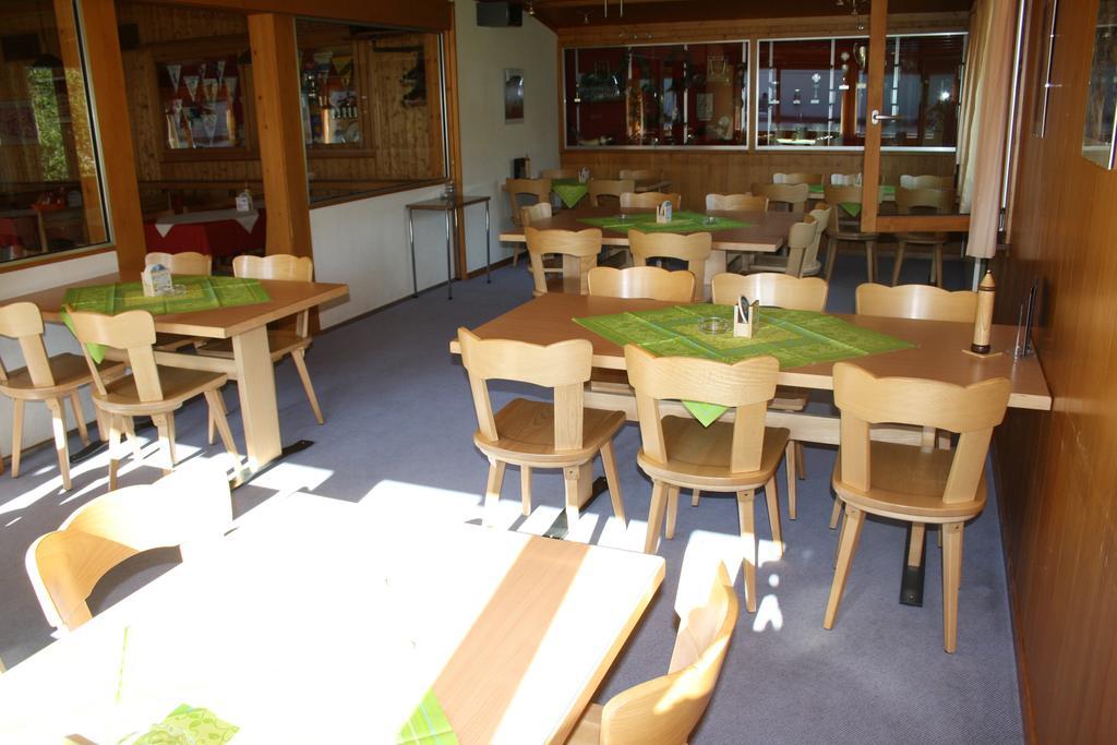 Sporti Grusch Hostel Zewnętrze zdjęcie