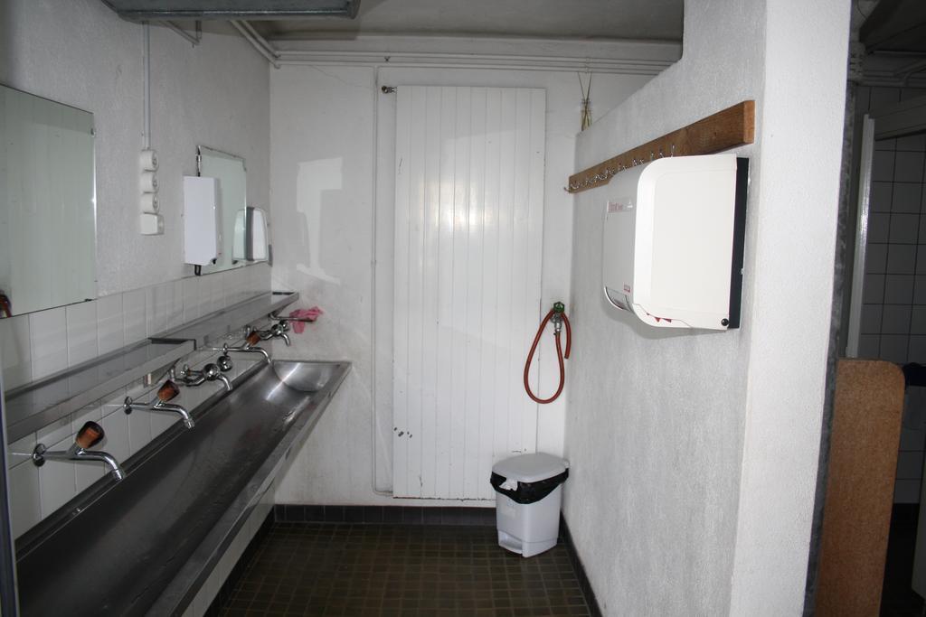 Sporti Grusch Hostel Zewnętrze zdjęcie