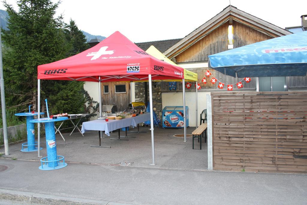Sporti Grusch Hostel Zewnętrze zdjęcie